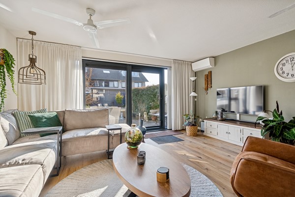 JACQUES TATILAAN 143-15.jpg